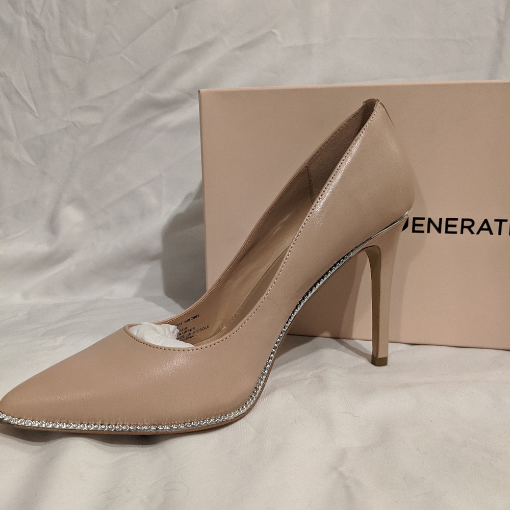 NIB BCBGeneration Nude Silver-lined Pumps - Picture 7 of 7